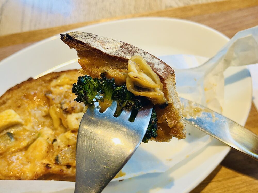 【五反田カフェ】ナイフとフォークでパンを食べる!?Bread&Coffee IKEDAYAMA